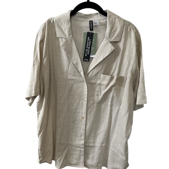 H&M Airy Resort Shirt - Picture 3 of 5